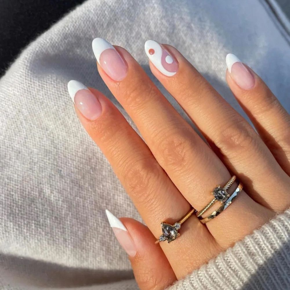 24Pcs/Set Fake Nails With Glue Full Cover Nail Tips Press On Med Nails DIY Manicure Oval Head False Nails Pink Almond Artificial