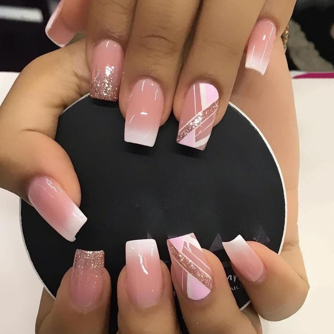 24Pcs/Set Fake Nails With Glue Full Cover Nail Tips Press On Med Nails DIY Manicure Oval Head False Nails Pink Almond Artificial
