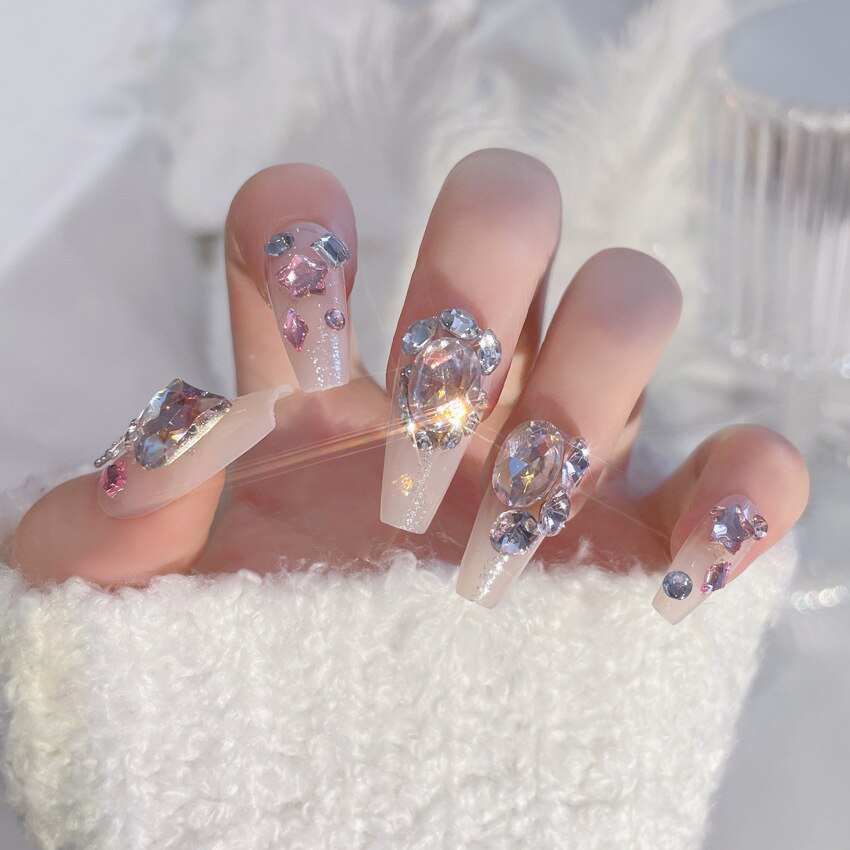 24Pcs/box Luxe Shining Rhinestone Wedding False Nails Transparent Glitter Gems Crown Designed Square Full Short Fake Art Bride A46