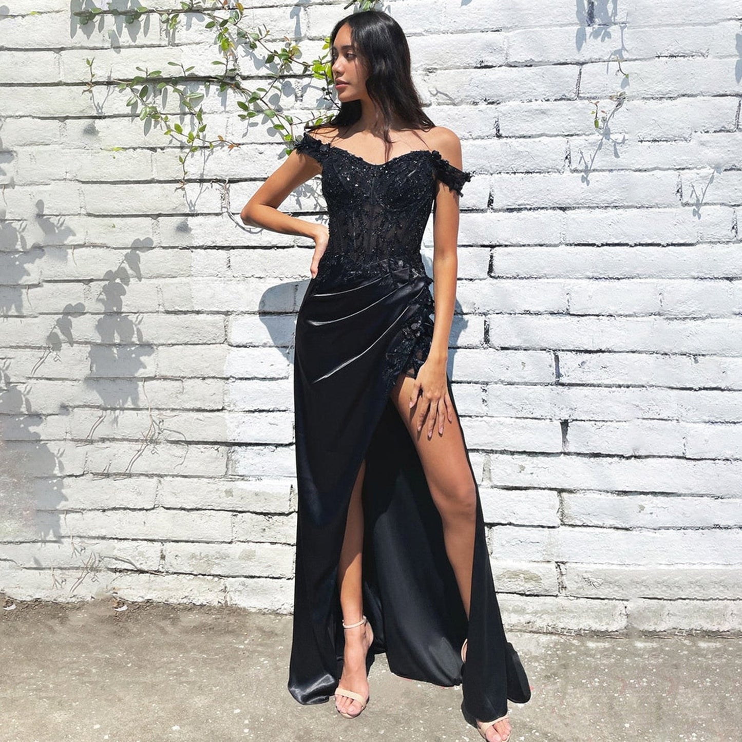 Luxury Lace Appliques Prom Dress Cap Sleeve Long Party Gown With Satin Train Sexy Side Slit Off-Shoulder Evening Dresses