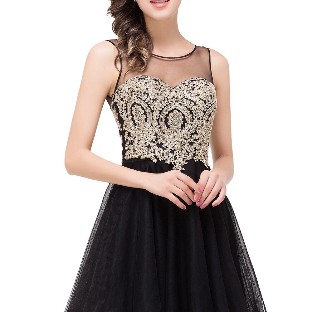 Lovely Short Homecoming Gowns Straps V Neck Cocktail Dresses Floral Open Back Sleeveless Wedding Party Gowns Mini Prom Dress Tulle Black