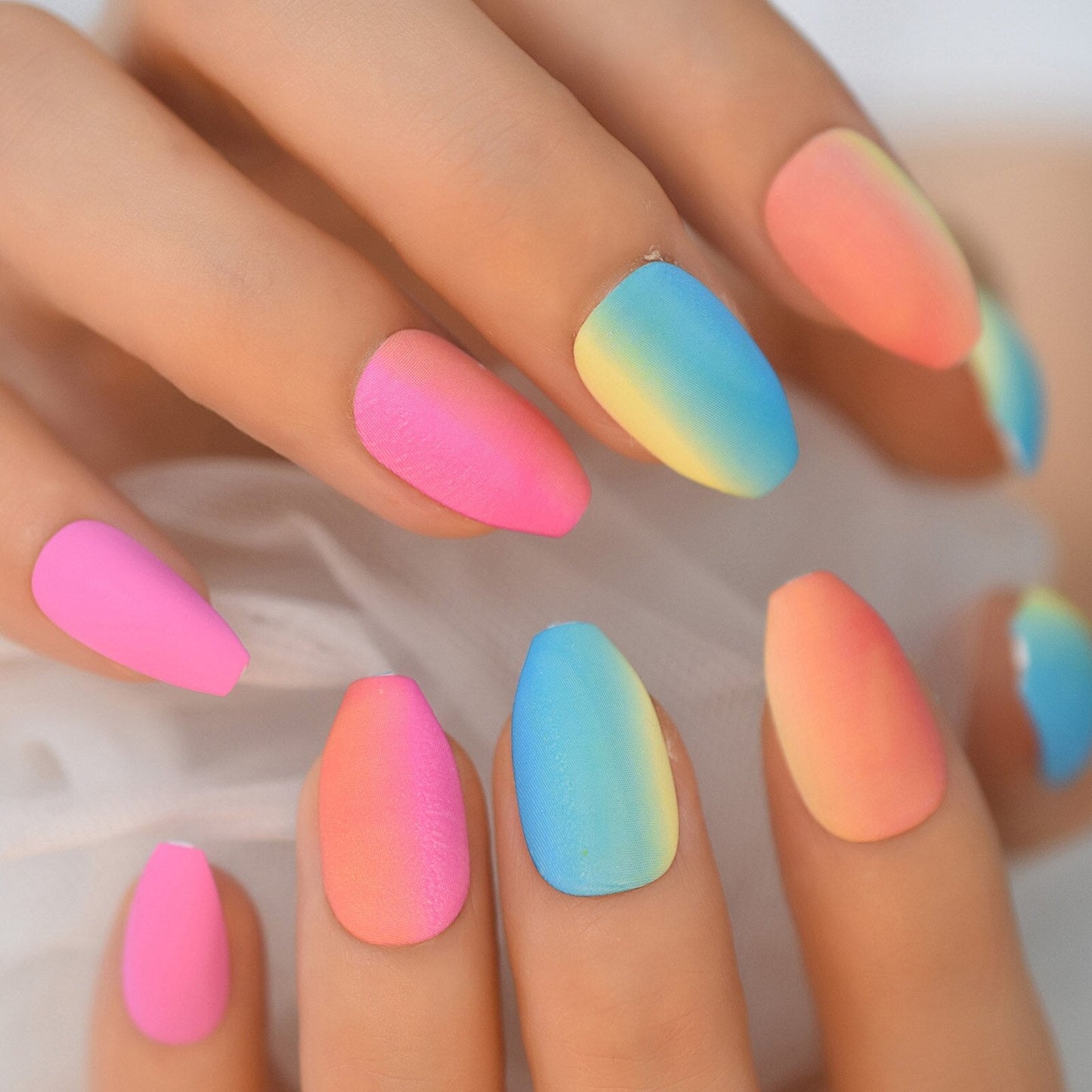 Glossy Gradient Rainbow Ombre French Press on Nails Almond Fake Nails Stiletto Oval Pointed Manicure False Nails Finger Tips