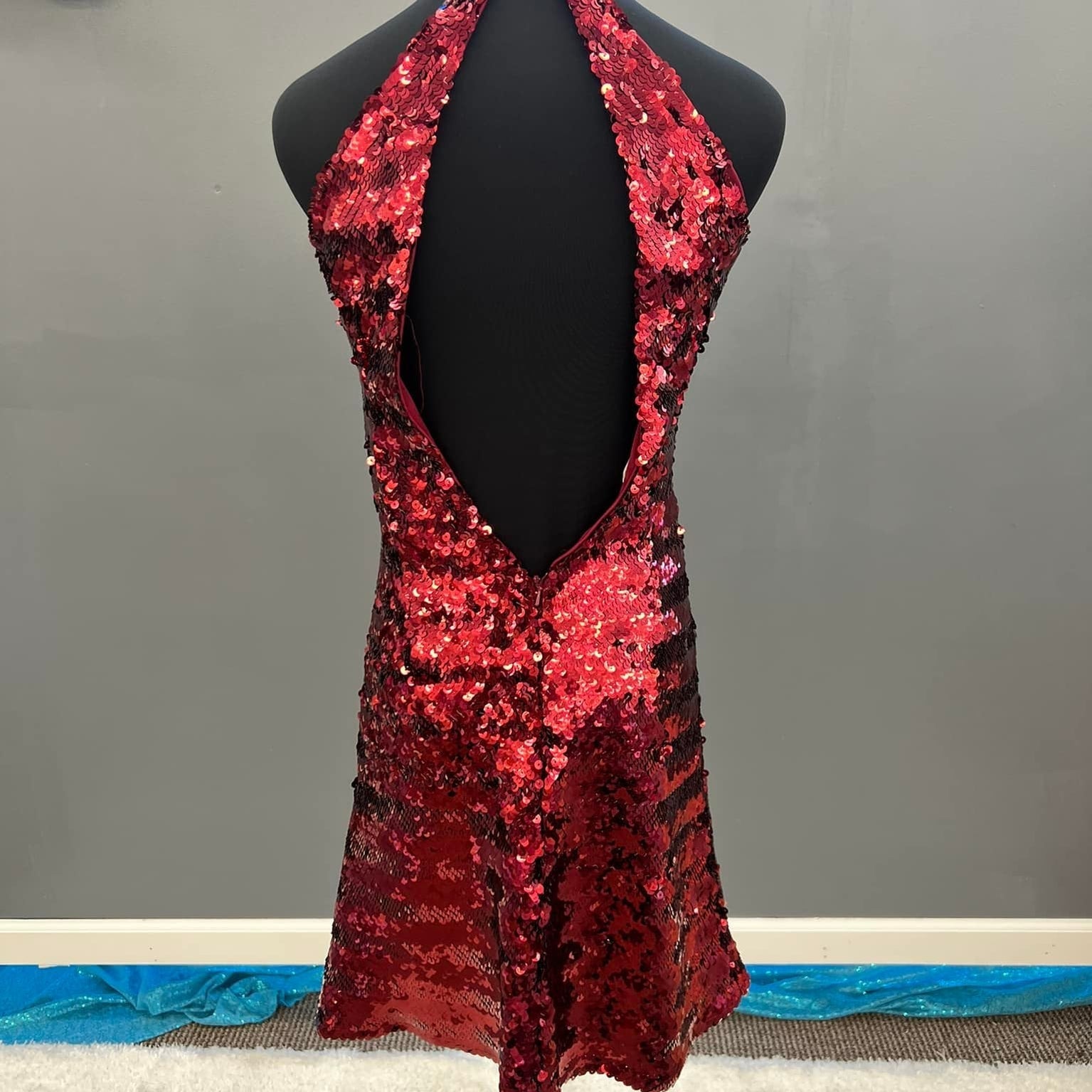 Halter Keyhole Mini Cocktail NYE Dress Burgundy Sequins Lady Formal Event Party Gown Sexy Club Night Graduation Hoco Gala