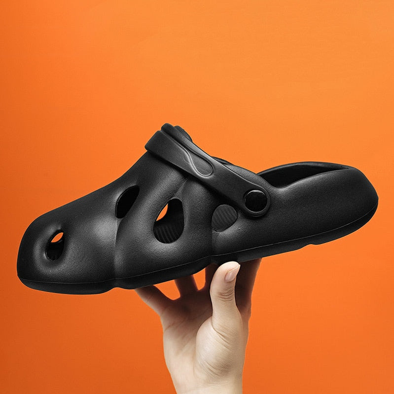 Men Causal Summer Sandals EVA Garden Clogs Sandals Soft Memory Hospital Shoes Men Slip on Beach Water Slippers Zapatos Hombre Black