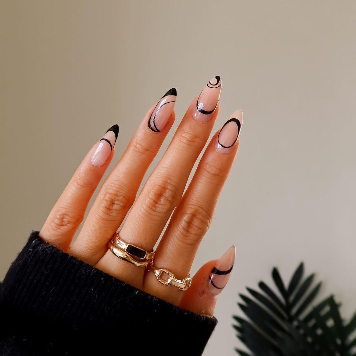24Pcs/Set Fake Nails With Glue Full Cover Nail Tips Press On Med Nails DIY Manicure Oval Head False Nails Pink Almond Artificial