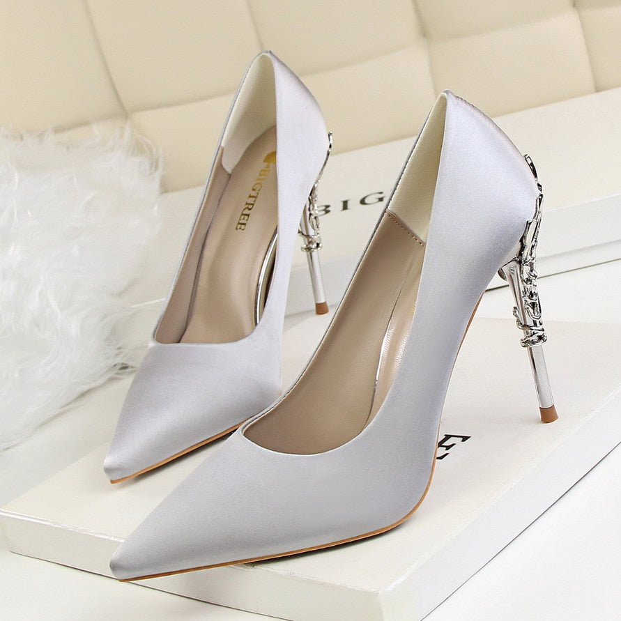 Luxury 10cm High Heels Woman Metal Carving Heels Satin Silk Dress Pumps Lady Wedding Bridal Scarpin Catwalk Green Wine Red Shoes Gray 10cm