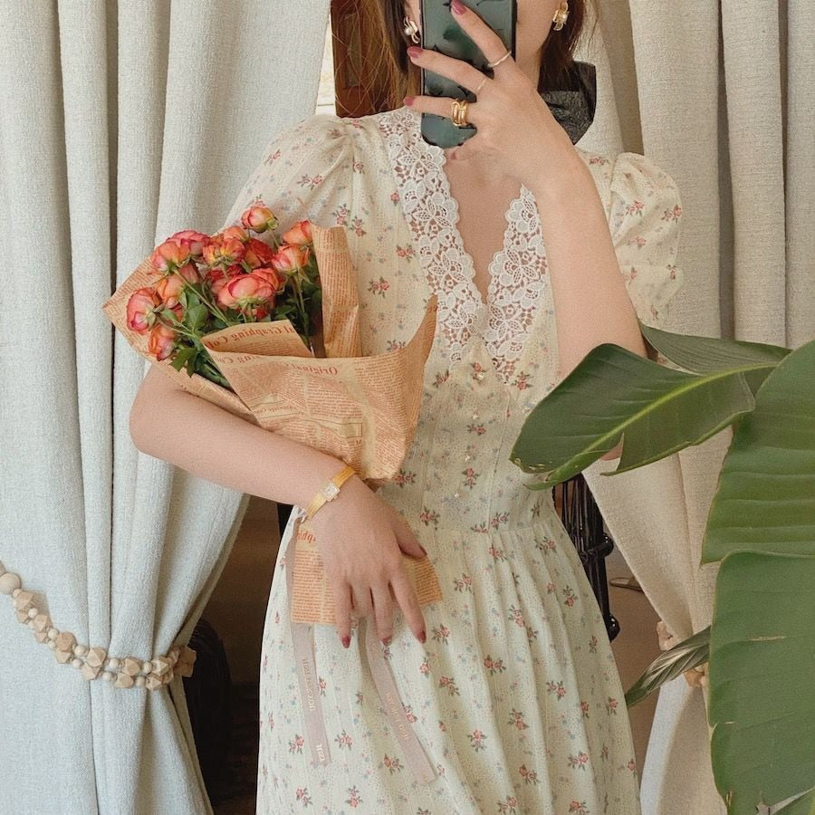 Vintage Floral Dress Women Elegant Lace Chiffon Korean Party Dress Puff Sleeve V Neck Midi Dress Fall Dresses for Women beige