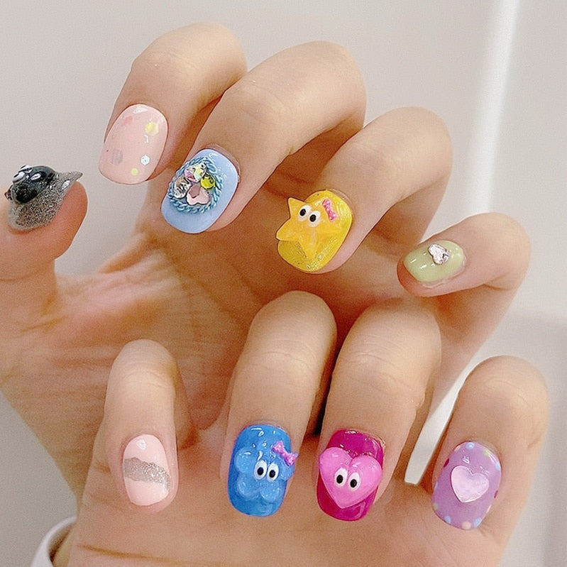 Cute Kawaii Korean Wearable Artificial Nails Handmade French False Tips Short Oval Cover Manicuree Decoration Press On Nails