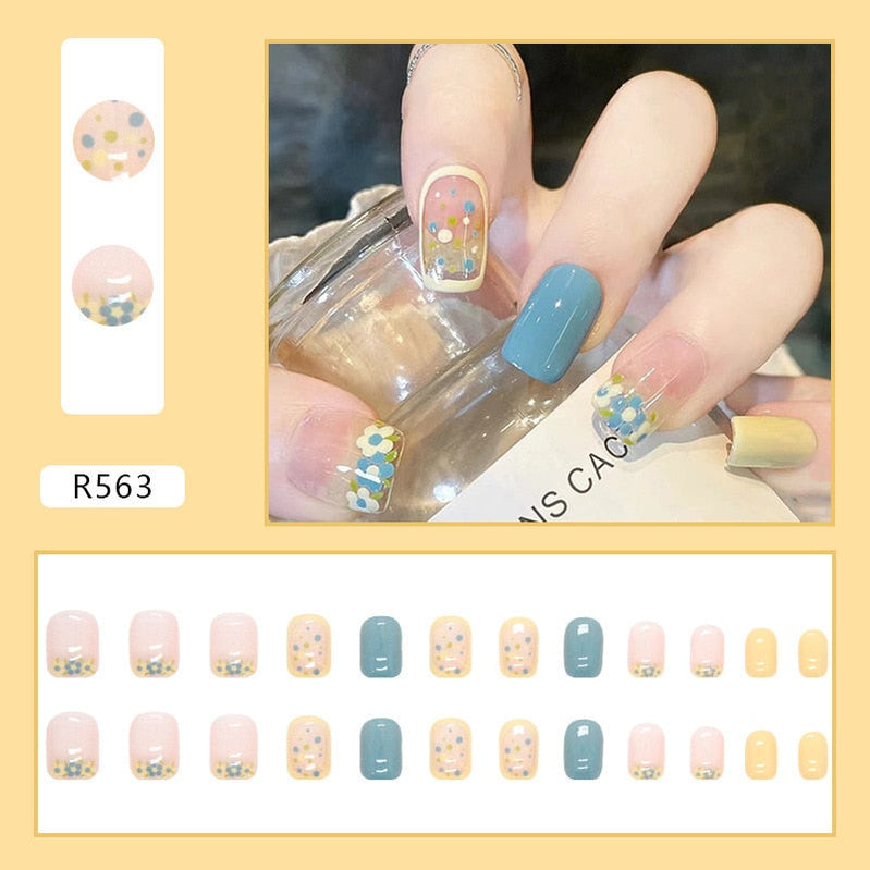 24Pcs/Box Sweet Short Round/Square Head False Nail Art Full Cover Detachable Artificial Fake Nails Ballerina Press on Nails Tips R563