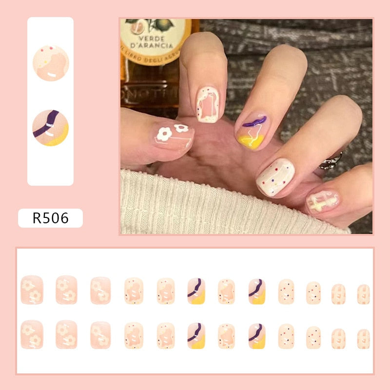 24Ps Childlike Fake Nails With Glue Cute Kawaii Personality Stick On Nails False Girls Short Press On Nail Art DIY Manicure Tool Nails With Glue R506