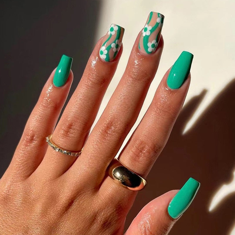 Blue Glitter Powder Waves Design Wearable Nail Art Glossy Fake Nails Short Ballet Finished False Nails Press on Nails with Glue