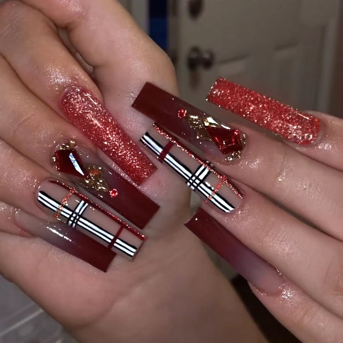 Fake Nails Heart Pattern Full Cover Fake Nails DIY Glue Press On Nails Nail Supplies For Professionals