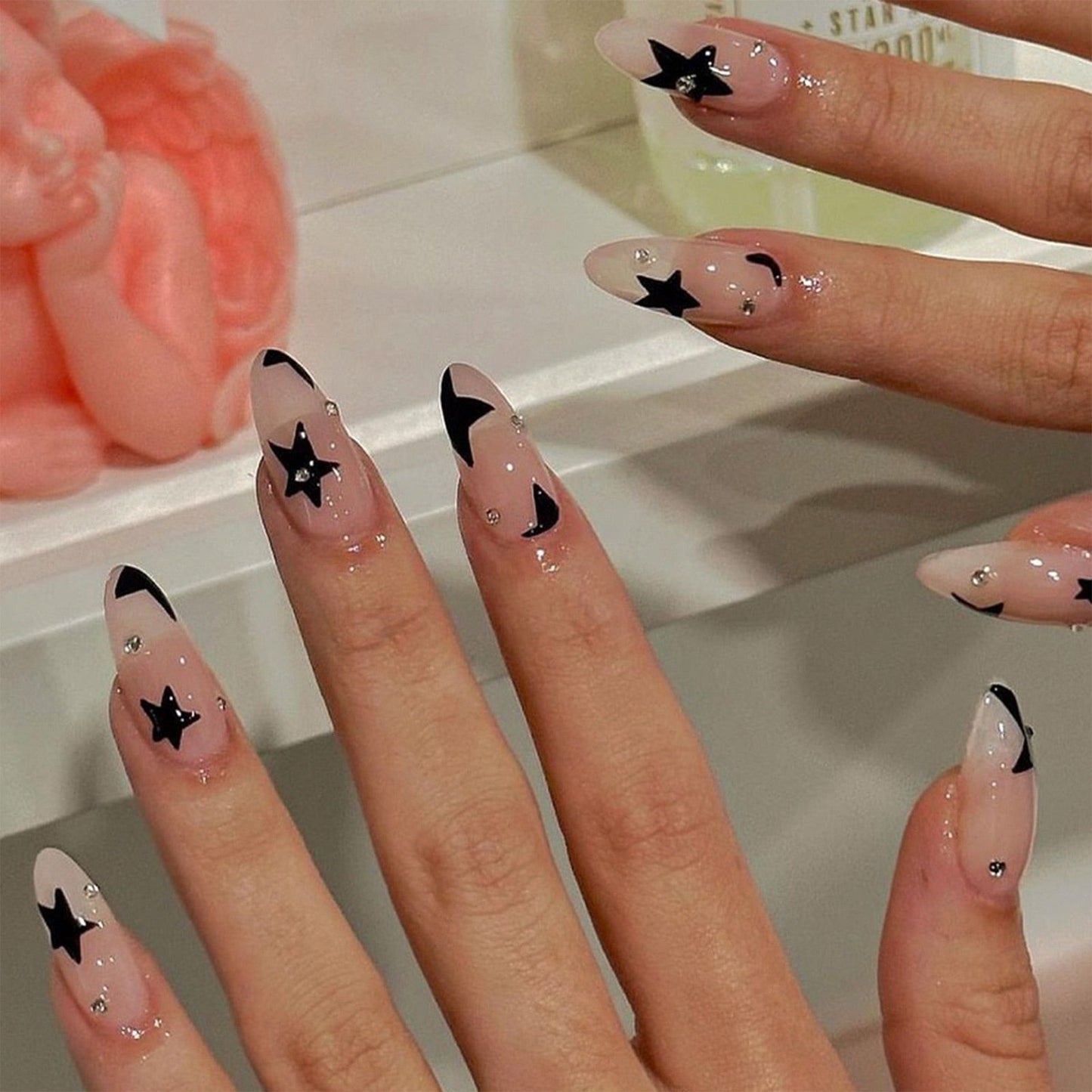 Short Almond Y2k Nails Press On Nail With Black Pentacle Star Designs 24pcs White French False Nails Rhinestone Fake Nail Tips