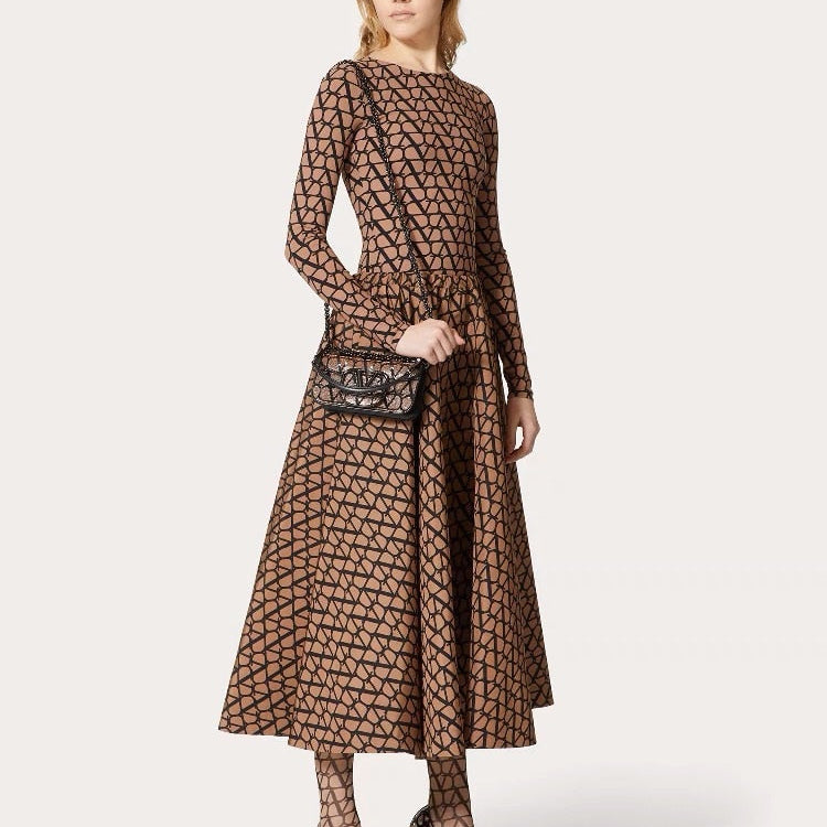 The Same Counter Women Half Skirt Spring and Summer Senior Grid Design In The Long Skirt