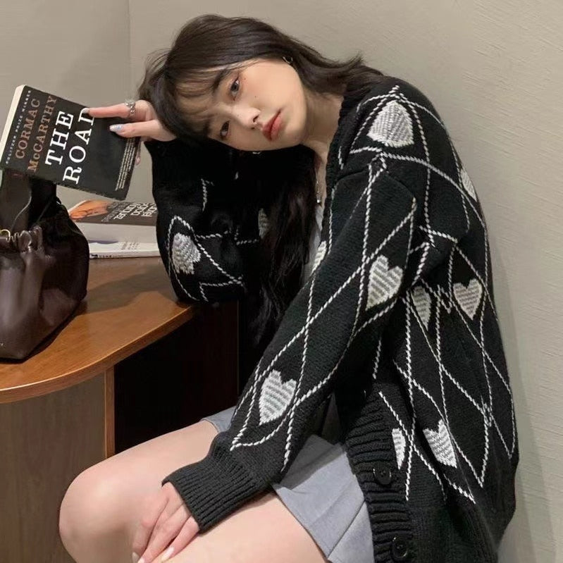 Women Knitted Cardigan Argyle Heart Pattern Jacquard Sweater Long Sleeve Love Style Coat Fall Winter Vintage Korean Tops
