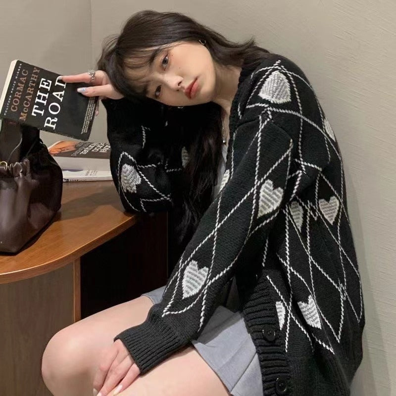 Women Knitted Cardigan Argyle Heart Pattern Jacquard Sweater Long Sleeve Love Style Coat Fall Winter Vintage Korean Tops