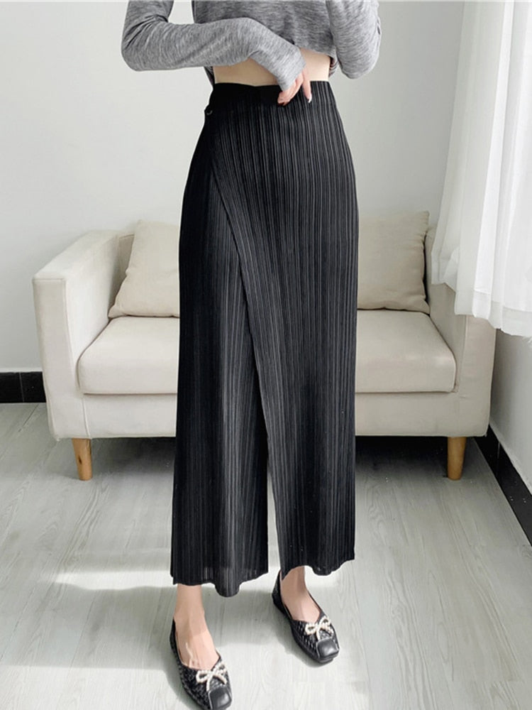 YUDX Women Pleated Solid Color Ankle-length Pants Elastic Waist Wide Leg Straight Female Trsouser Loose Summer Black One Size