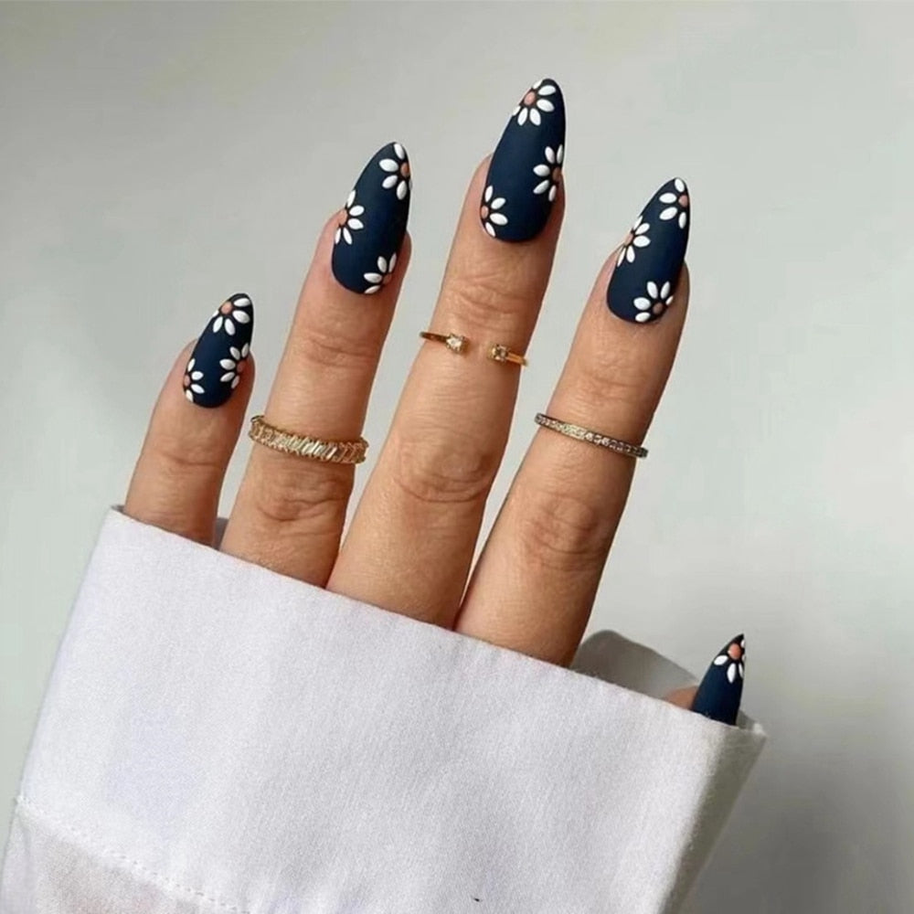 24pcs/set Long Stiletto Fake Nails Punk Snake Pattern Black White Matte False Nails Artificial Full Nail Tips Manicure Tools