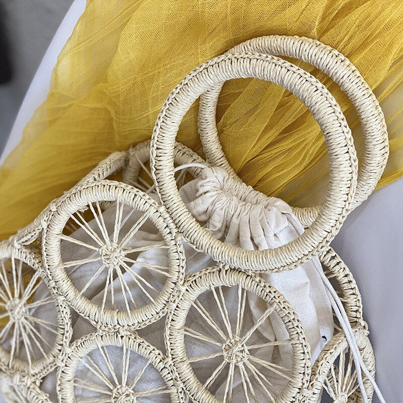 Ring Handmade Shell Hollow Handheld Straw Woven Bag Women's Crossbody One Shoulder Woven Bag Beach Beach Beach Holiday Bag