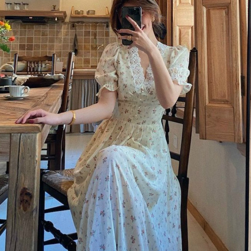 Vintage Floral Dress Women Elegant Lace Chiffon Korean Party Dress Puff Sleeve V Neck Midi Dress Fall Dresses for Women