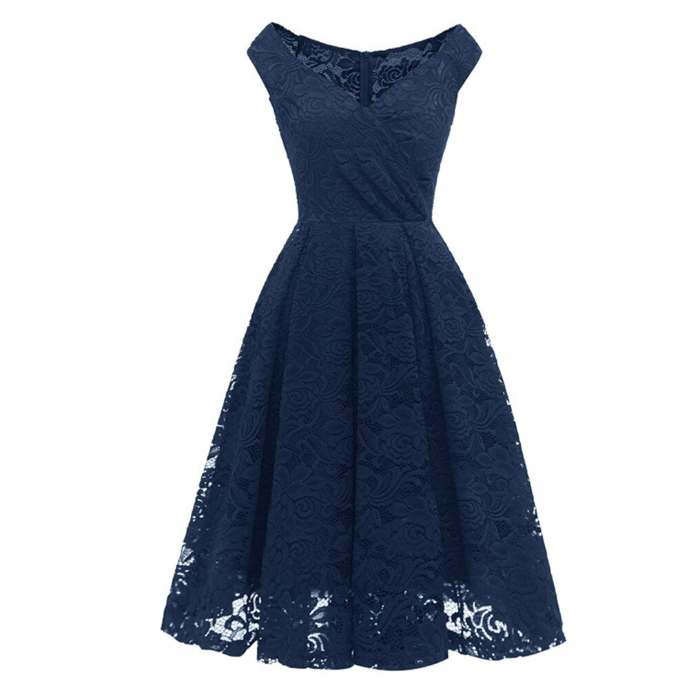 V Neck Sleeveless Floral Lace Pleated Hoco Dress for Teens Champagne Elegant Short Prom Gown