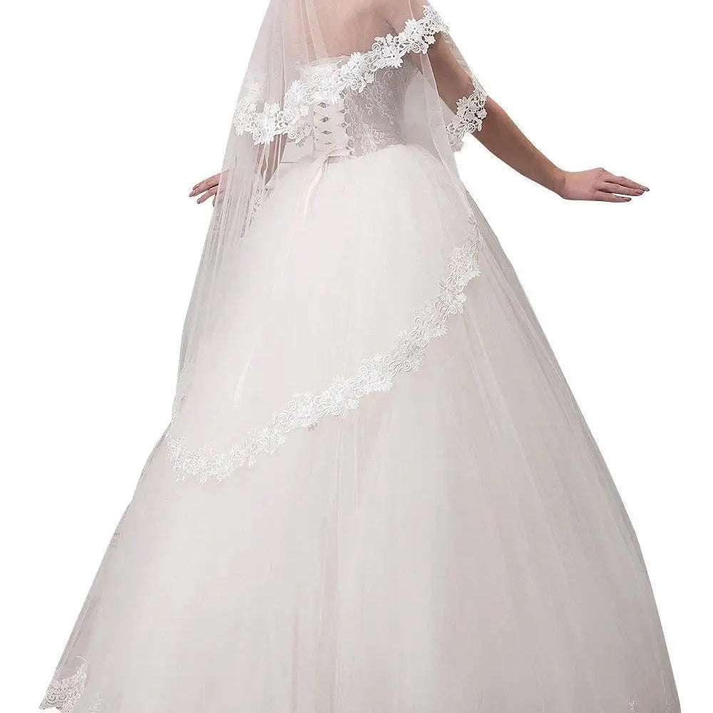 1.5 Meters Two Layers Soft Tulle Ivory Lace Edge Short Wedding Bridal Veils With Comb Wedding Accessories CPA1440 White 150cm