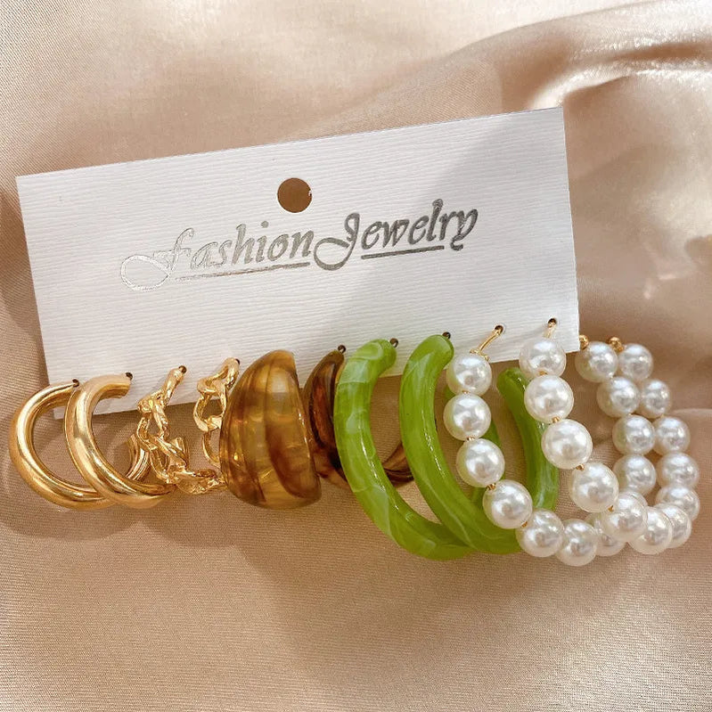 17KM Pearl Twist Hoop Earrings Set Butterfly Acrylic Dangle Earrings for Women Metal Hollow Gold Plated Earring Cartoon Jewelry No.30 CS54193