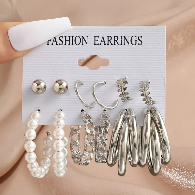 17KM Pearl Twist Hoop Earrings Set Butterfly Acrylic Dangle Earrings for Women Metal Hollow Gold Plated Earring Cartoon Jewelry No.24 CS534330225