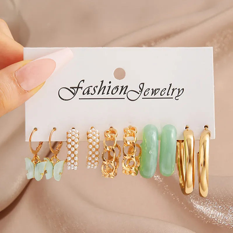 17KM Pearl Twist Hoop Earrings Set Butterfly Acrylic Dangle Earrings for Women Metal Hollow Gold Plated Earring Cartoon Jewelry No.36 CS5478004