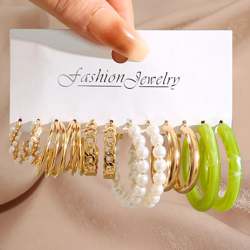 17KM Pearl Twist Hoop Earrings Set Butterfly Acrylic Dangle Earrings for Women Metal Hollow Gold Plated Earring Cartoon Jewelry No.28 CS5614601