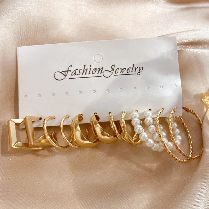 17KM Pearl Twist Hoop Earrings Set Butterfly Acrylic Dangle Earrings for Women Metal Hollow Gold Plated Earring Cartoon Jewelry No.20 CS55213