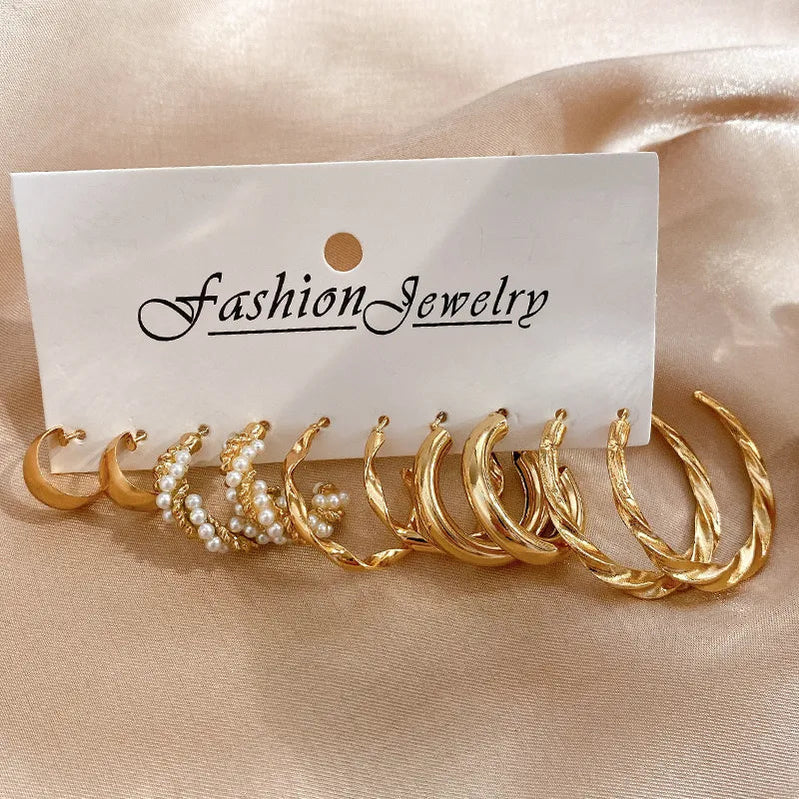 17KM Pearl Twist Hoop Earrings Set Butterfly Acrylic Dangle Earrings for Women Metal Hollow Gold Plated Earring Cartoon Jewelry No.4 CS54469