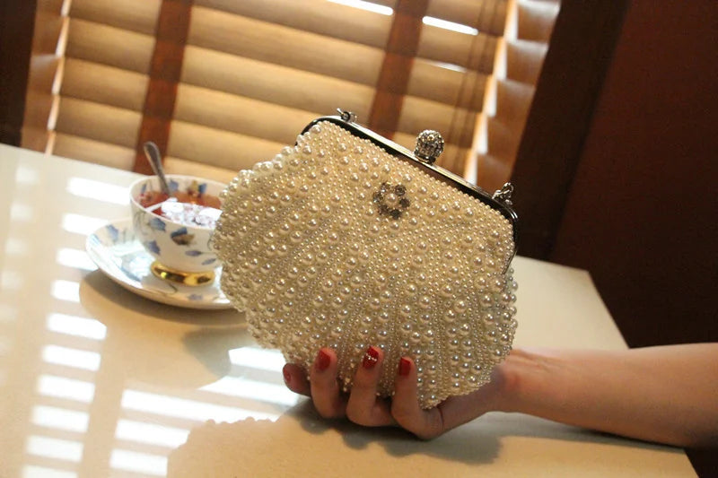 2023 New Shell Pearl Rhinestone Dinner Bride Dress Bag Banquet Diagonal Small Bag Cocktail Party Handbag Evening Clutch Purse Shell yellow