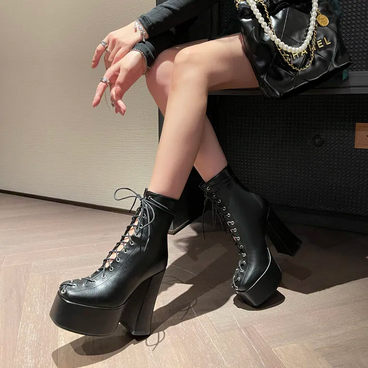 2024 Fantasy Lacquer Leather Side Zipper Short Boots 14cm Thick Heel Gretel Silver Leather Fashion Car Model Square Headed Boots