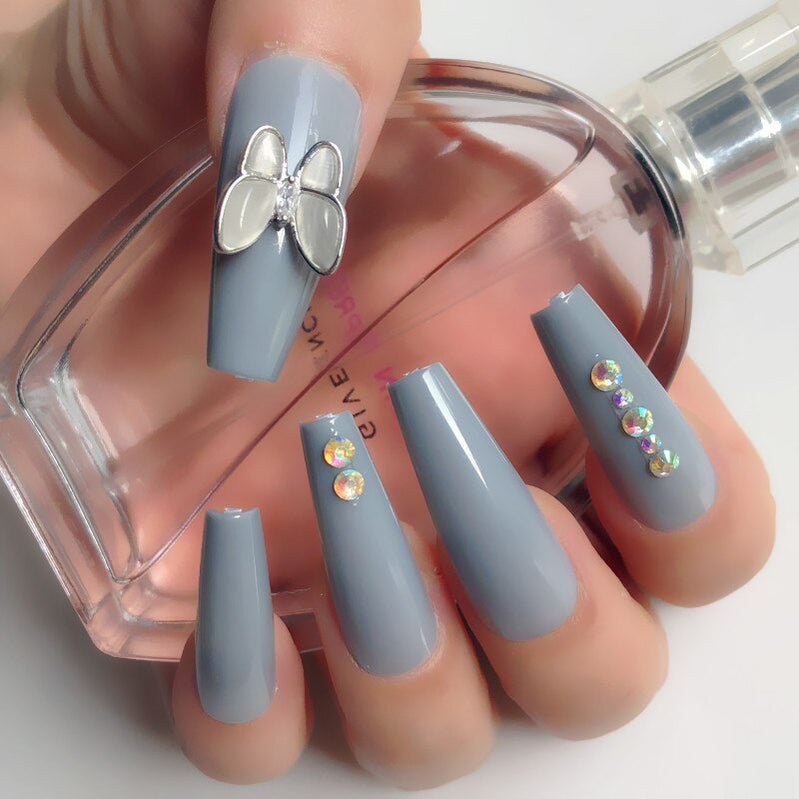 24 Pcs Pink False Nail Tips Women Wearable Fake Press on Nails With Pearl Diamond Full Cover Artificial Nails Custom Made HL3516HD