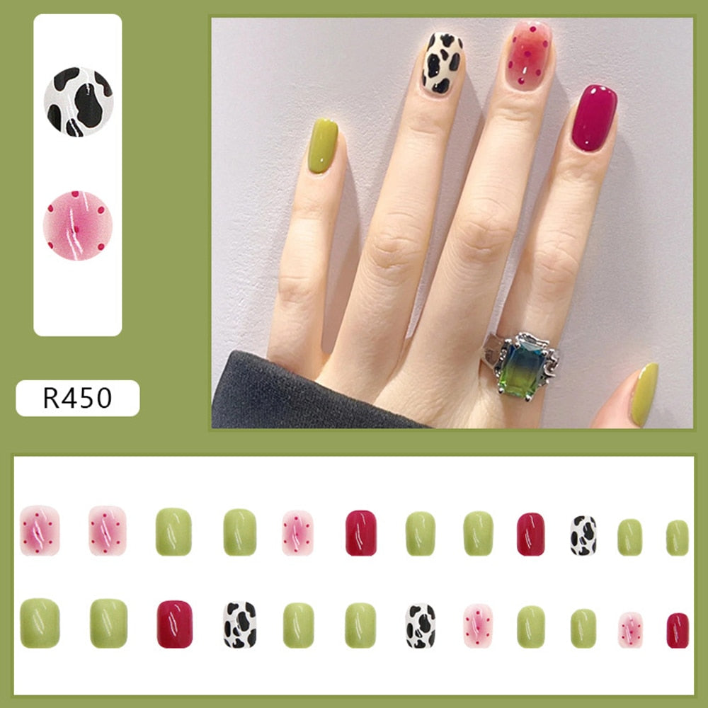 24PCS Fake Nail Patch Cute Short Cow Butterfly Printed False Nail Full Finished for Girl Nail Art Tips Press On Nail Wearable Spain 708511
