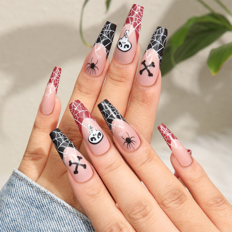 24Pcs Halloween Extra Long Press on Nails Coffin Fake Nails Acrylic Black White Clown Designs Glossy Artificial Nails for Women LF525
