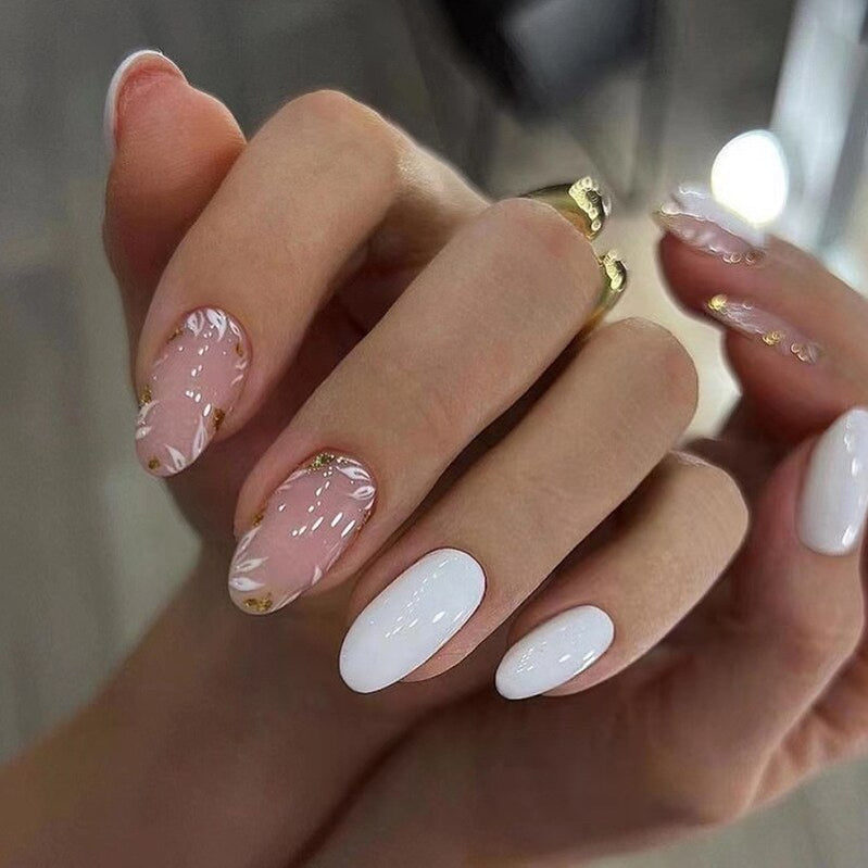 24Pcs Pink Round Head Almond Fake Nails with Heart Shape Rhinestone Wearable Ballerina False Nail Tips Full Cover Press on Nail 557