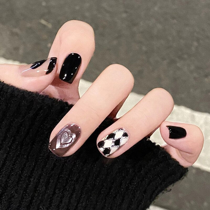 24Pcs Square Head False Nails 2023 New Full Cover Nail Tips Detachable Short Fake Nails Press on Nails Manicure Tools H05