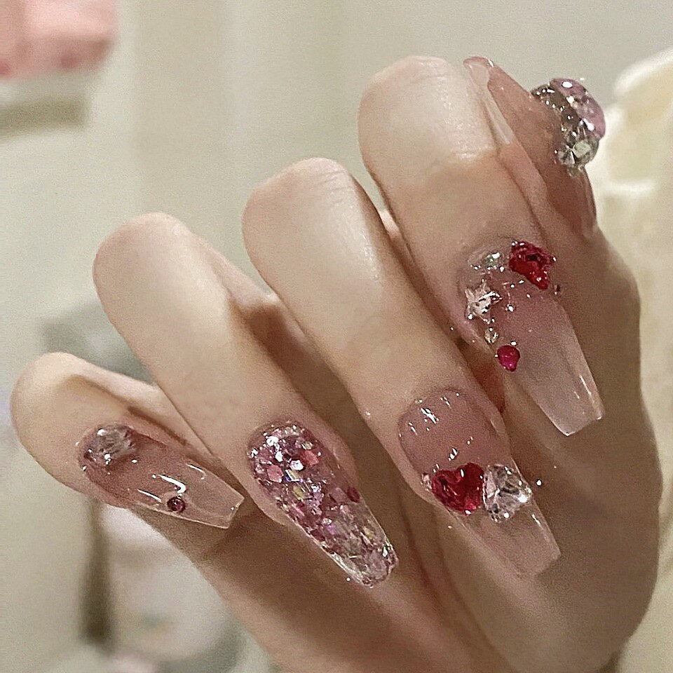 24Pcs Wearable False Nails with Glue Glitter Heart-shaped Rhinestone Design Full Cover Nail Tips Acrylic Fake Nails Press on 68