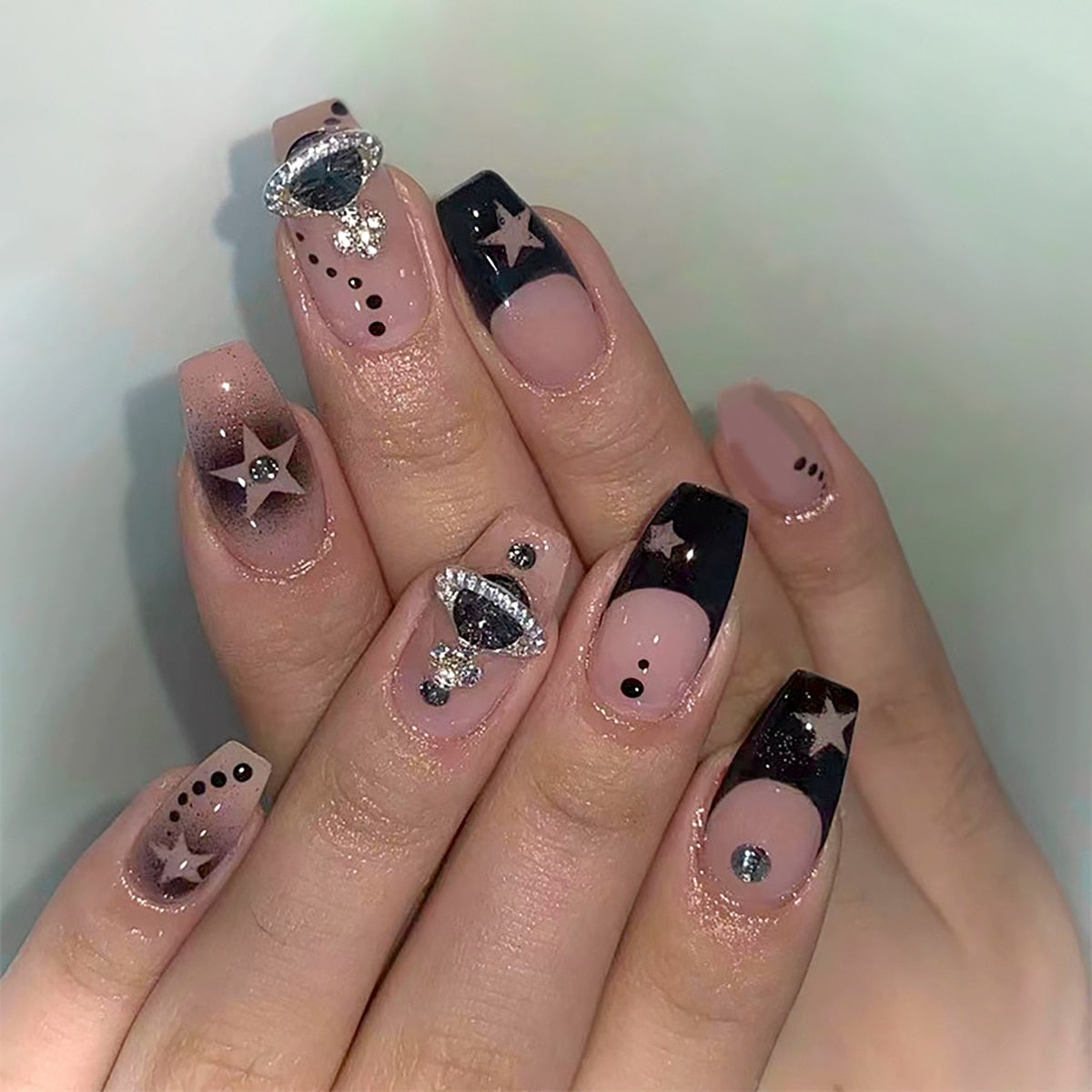 24pcs Cool y2k Style False Nails Fashion Glitter Star Design Press on Nail Patch Full Finished Wearable Artificial Nail Tips CN L3