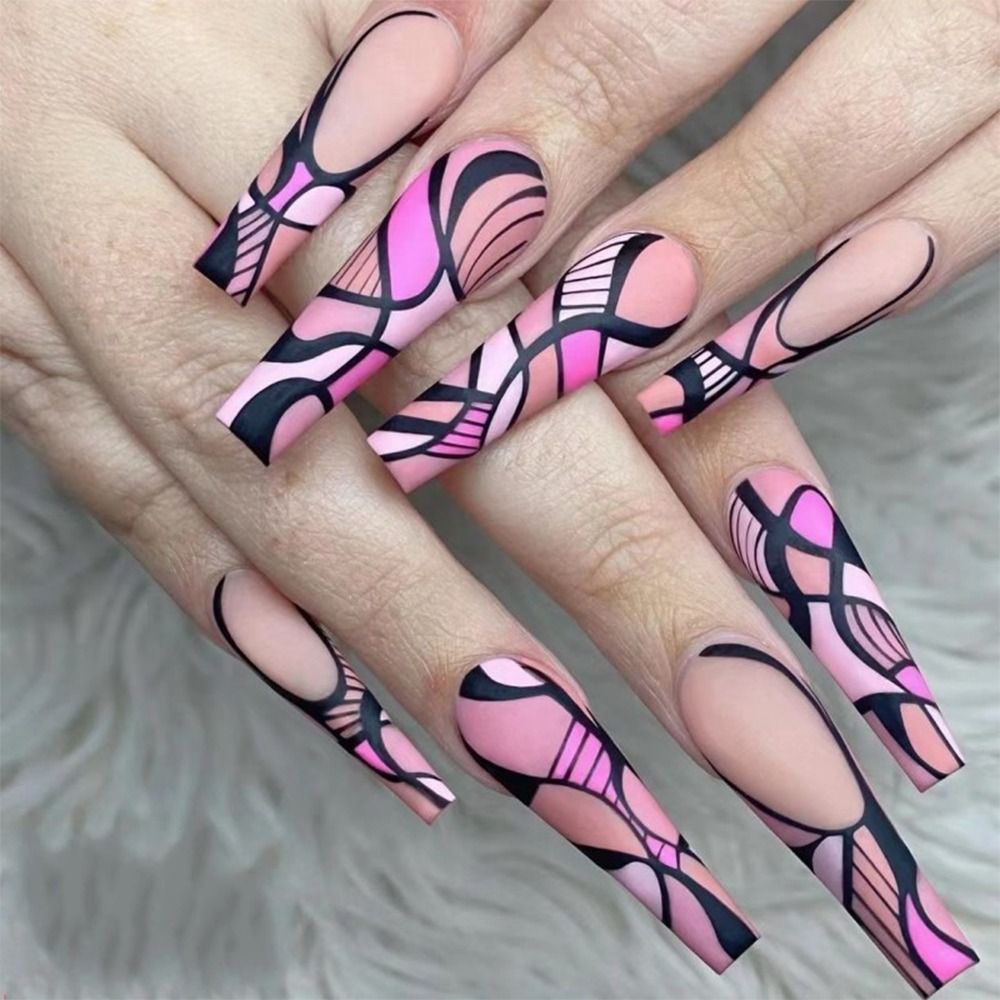 24pcs Press on Nails Punk Black White Patchwork Fire Pattern Long Coffin False Nails Ballerina Fake Nail Art Manicure Full Tips c3