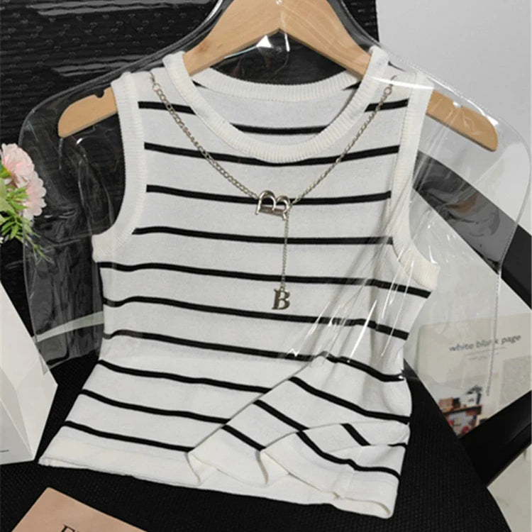 Colorfaith New 2022 Basic Bottoming Striped Chain Elasticity Vests Women Tank & Camis Autumn Winter Wild Crop Short Tops V3420DG WHITE One Size