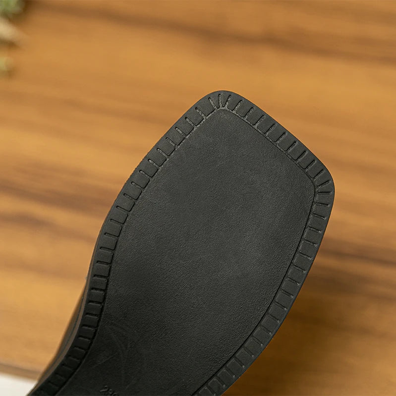 spring and autumn women wear flat slippers british style party and work wear metal chain design Ladies Casual Mules 41-43