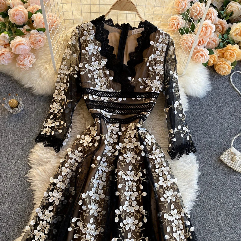 Luxury Gold Embroidery Lace Dress Vestidos Party Robe Dress Women Summer V-neck Lace Patchwork Dot Mesh Long Dress