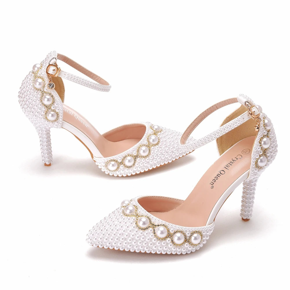 Crystal Queen Women Summer White Pearl Diamond Wedding Shoes High Heels Bride Dress Stiletto Show Party Sandals Pieces Buckles