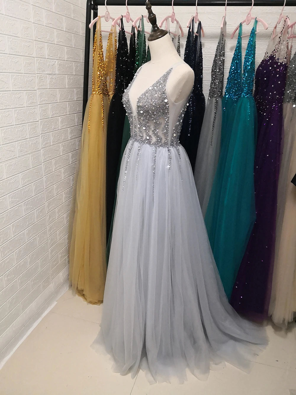 Sexy V-Neck Long Prom Dresses Beaded Beading Crystal High Splits Backless A-Line Formal Gown Party Dress Silver