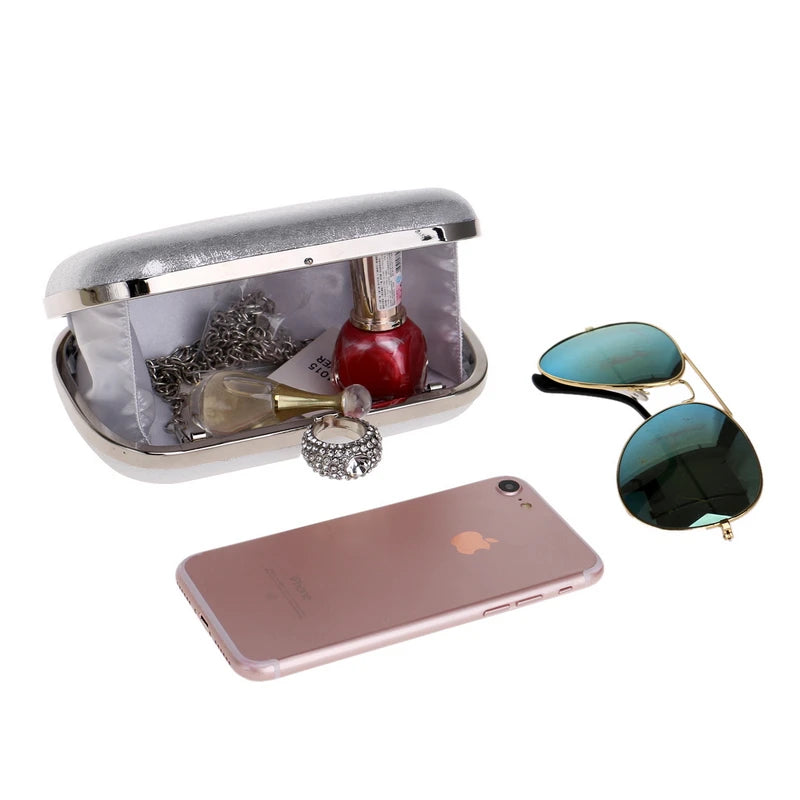 Fashion Finger Ring Women Metal Clutch Bags Diamonds Satin Chain Shoulder Rhinestones Party Handbags Retro Golden Purse