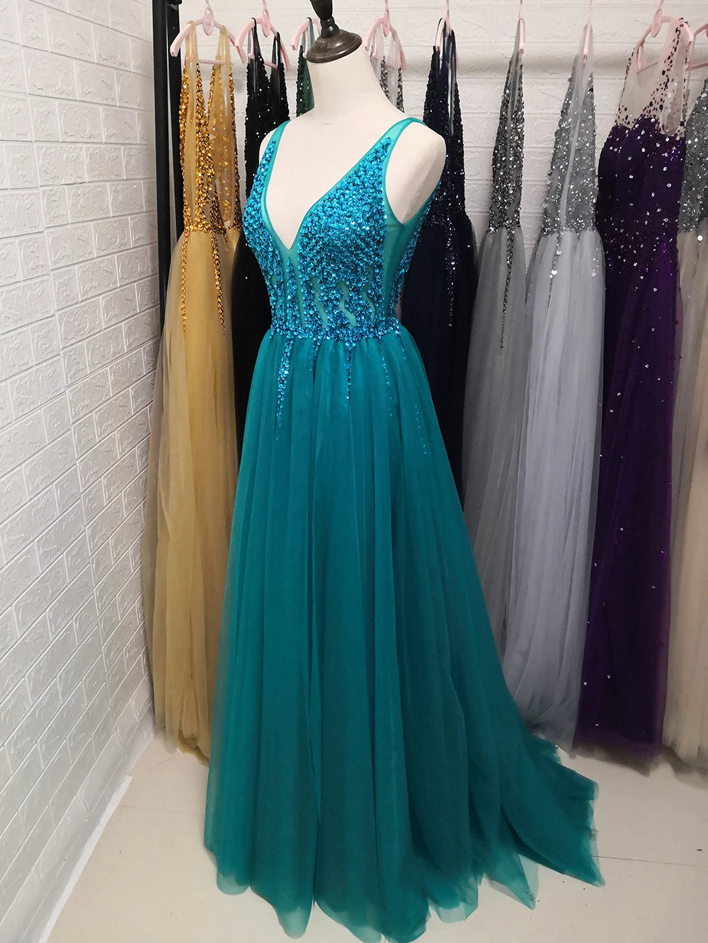 Sexy V-Neck Long Prom Dresses Beaded Beading Crystal High Splits Backless A-Line Formal Gown Party Dress