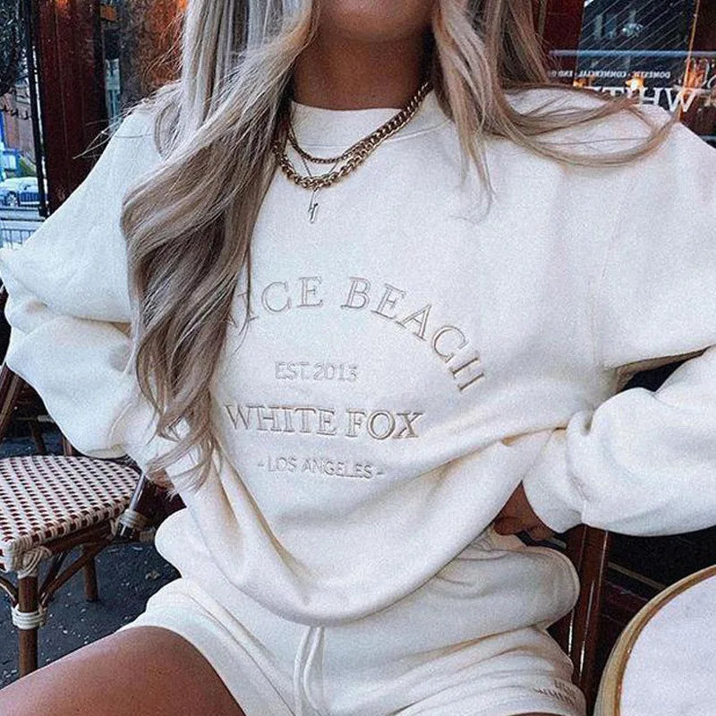 Green Vintage Letters Embroidered Crewneck Sweatshirt Women Winter Tops Oversized Girls Streetwear New Korean Fashion Pullovers white
